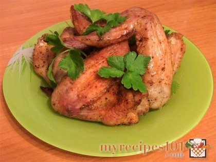 Chicken wings fried in spices