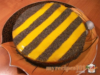 Bee cake
