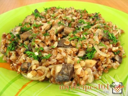 Buckwheat porridge with mushrooms