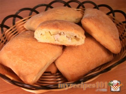 Puff pies with chicken and potato