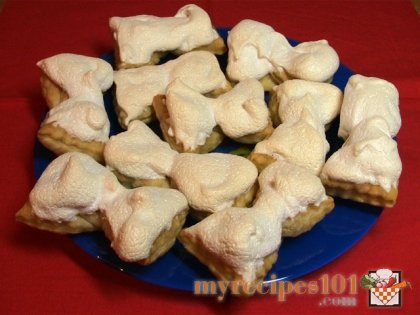 Bows from the puff dough
