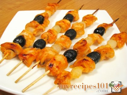 Home style chichen kebabs, marinated in rose sauce.