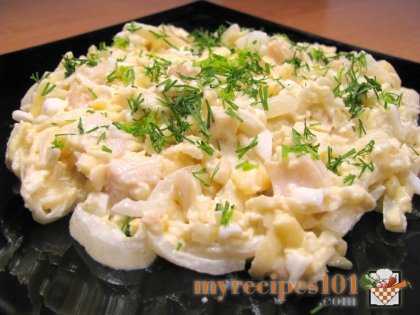 Salad with canned calamari