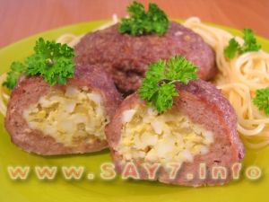 Zrazy (cutlets with an egg filling)