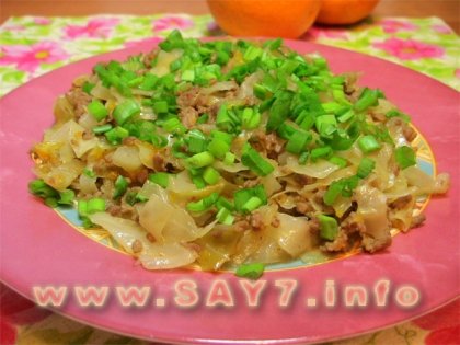 Капуста, тушенная с фаршем и апельсинами