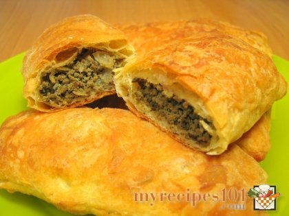 Puff pies with liver