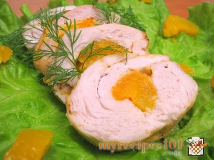 Chicken souffle stuffed with apricots and cheese