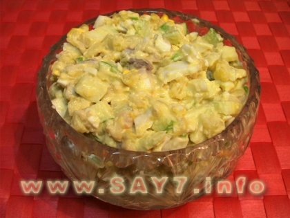 Салат с селедкой, картофелем и яблоком