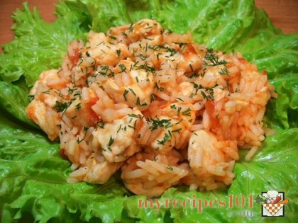 Chicken filet with rice and tomatoes