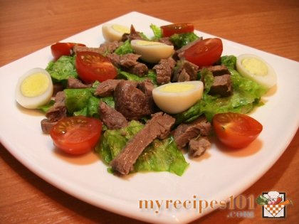 Salad with meat, tomatoes and eggs