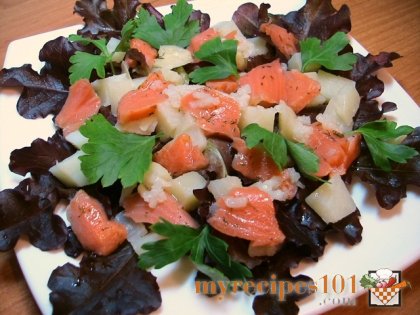 Salad with salmon and potatoes