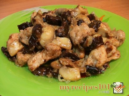 Fried Pork with mushrooms and dried plums