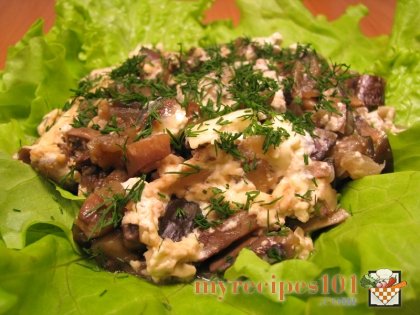 Eggplants baked with mushrooms