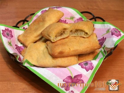 Puff pies with cabbage