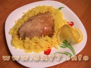 Chicken marinated in lemon juice and fried in a sleeve