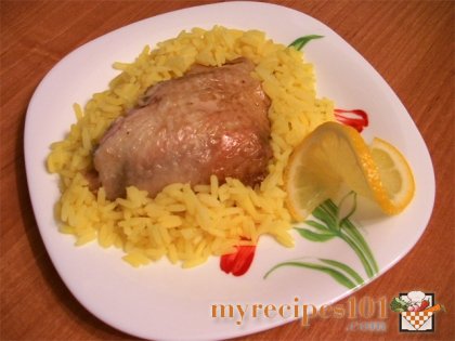 Chicken marinated in lemon juice and fried in a sleeve