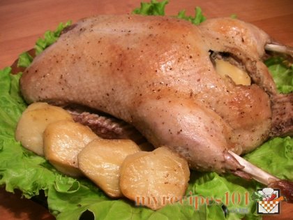 Duck stuffed with mushrooms and potatoes