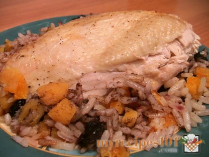 Chicken, stuffed with rice and dried fruits