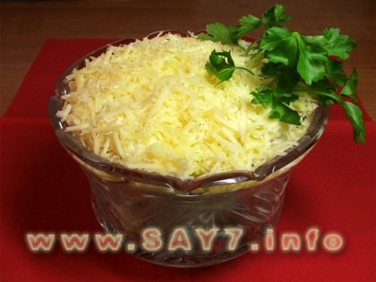 Салат с консервированными кальмарами