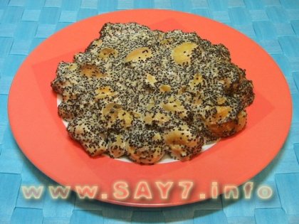 Шампиньоны, жаренные с маком и сметаной